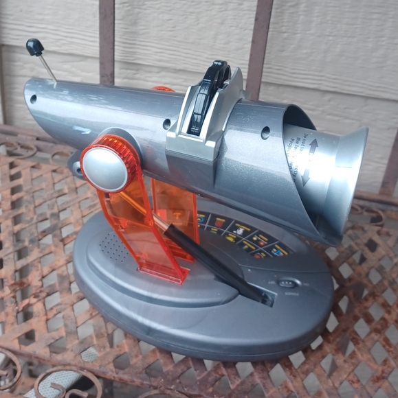 Interactive Planetary Projector - Picture 4 of 8